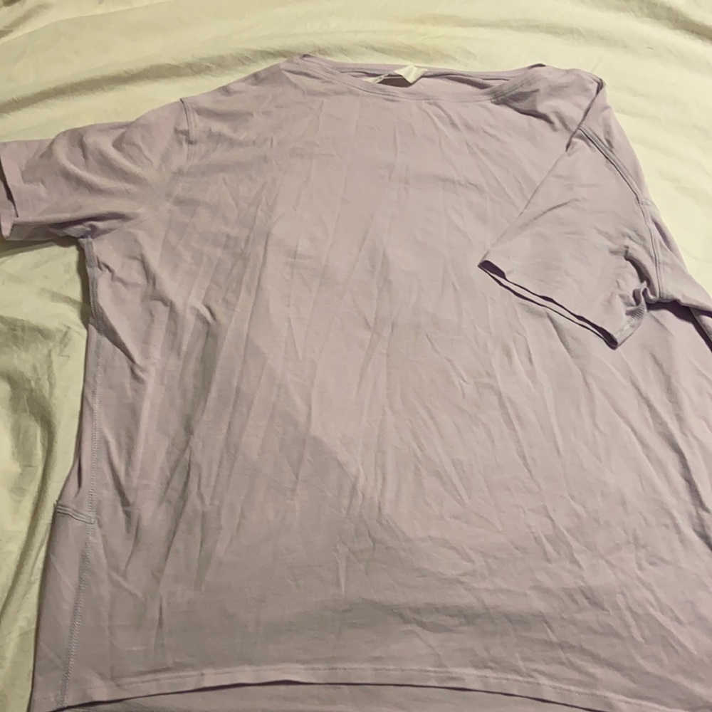Lululemon short sleeves tee in Lavender Dew